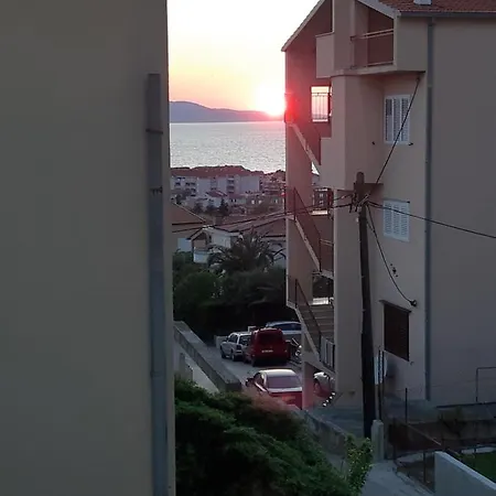 Sea ​​view *
